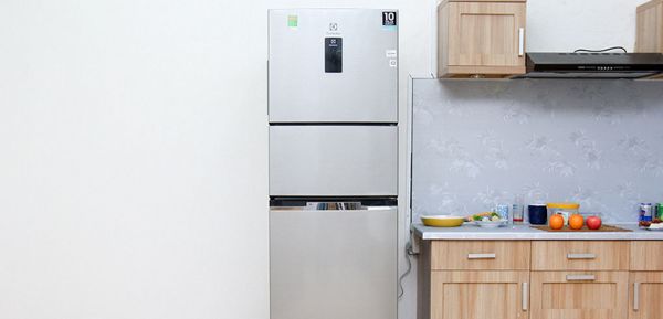 Cách sử dụng bảng điều khiển tủ lạnh Electrolux EME3500MG